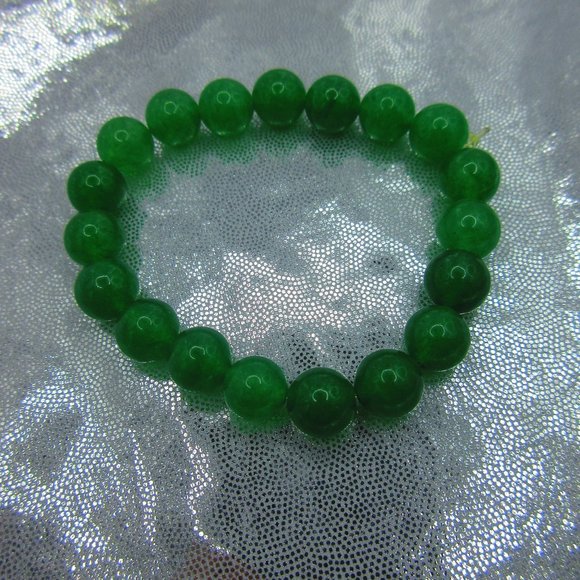 Green Aventurine 10mm Round 7" Stretchy Gemstone Bracelet - Picture 2 of 3